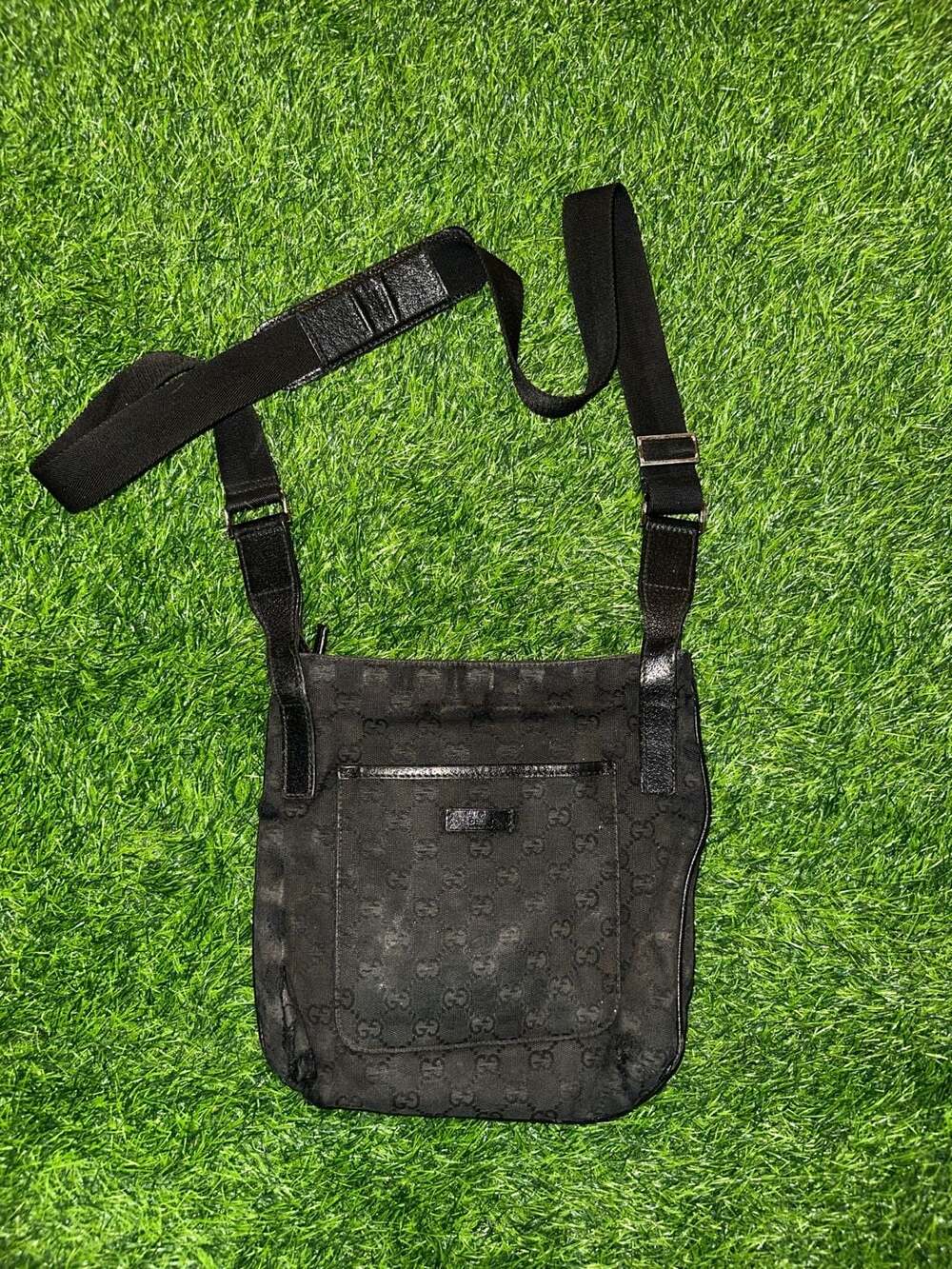 Gucci GG Monogram Canvas Messenger Crossbody Bag Black